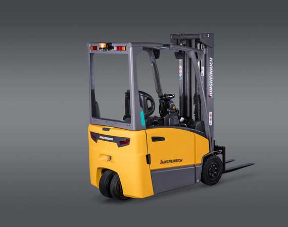 Electric three-wheel counterbalance forklift truck